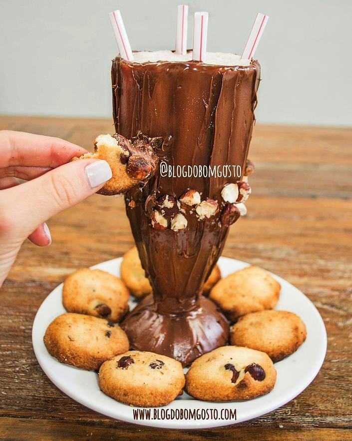 Milk Shake de Chocolate na Taça "SUJA" de Nutella